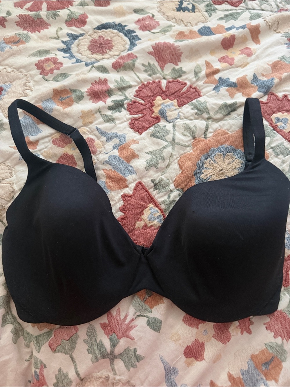 Victoria's Secret Black Smooth T-Shirt Bra